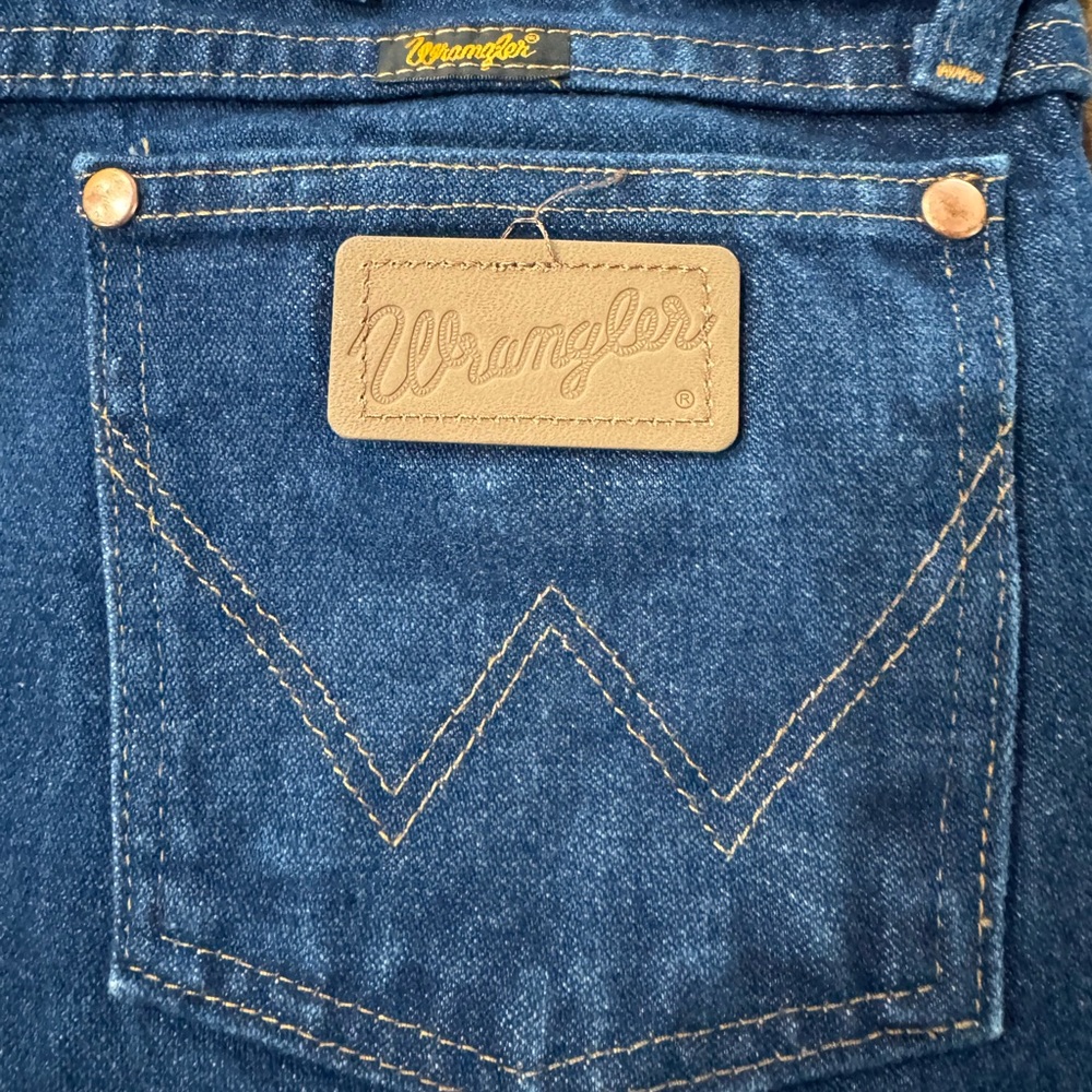 Men’s Wrangler Jeans size 36 x 34 13MWZ